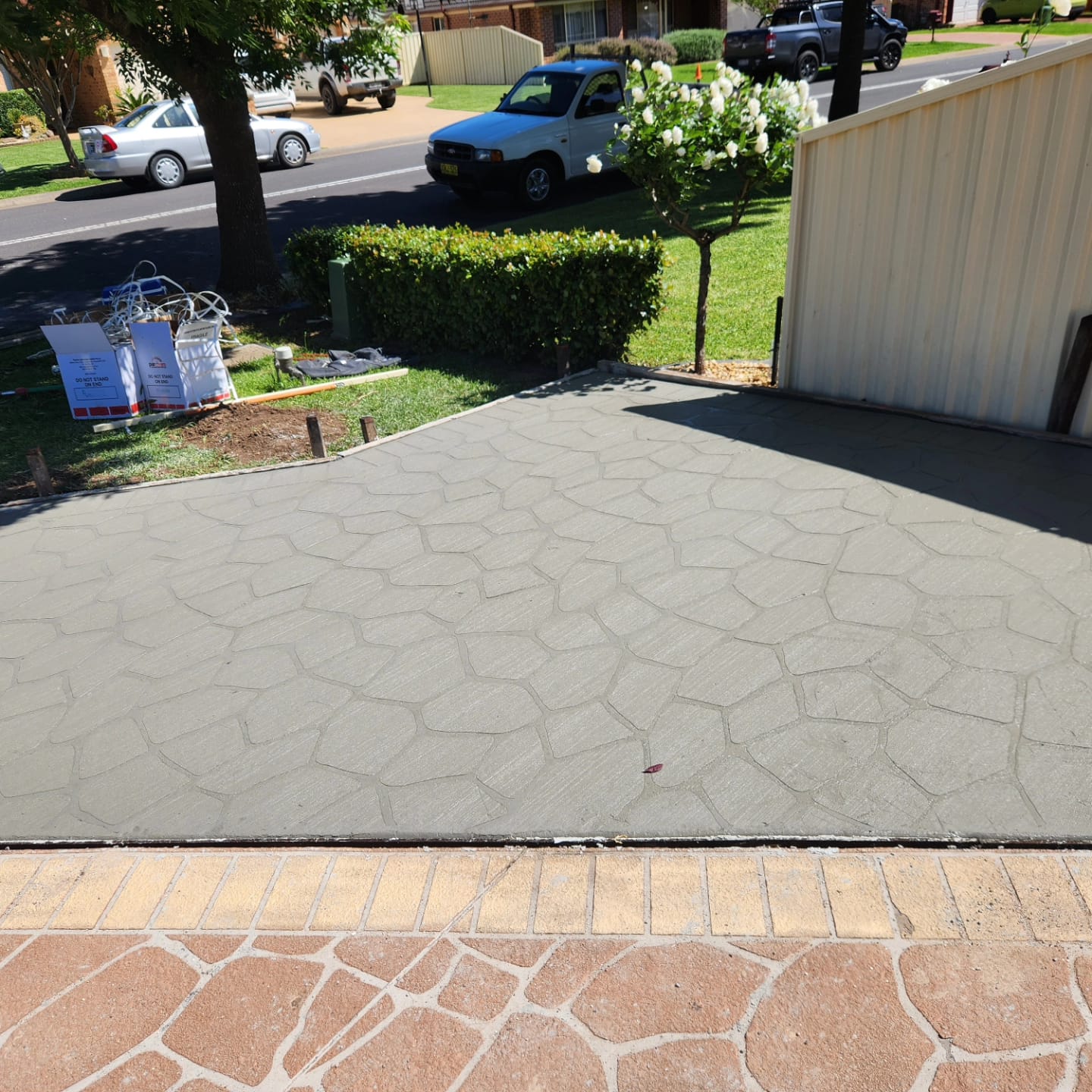 Beautiful decorative stamped concrete driveway